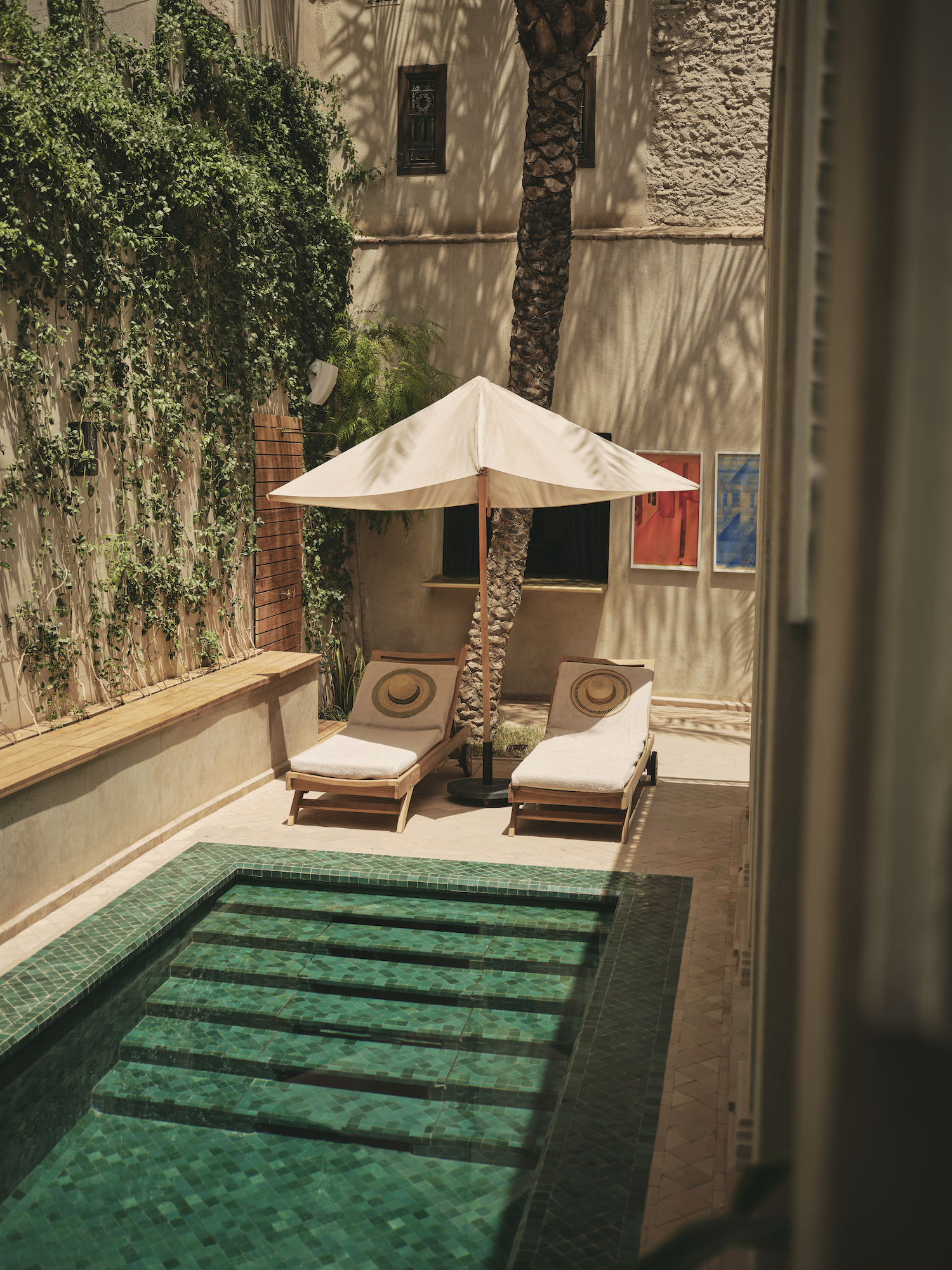 Swimming pool in the Medina hotel of Izza in Marrakesh - Effect Magazine